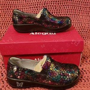 Alegria nursing shoes